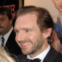 synchronsprecher_ralph_fiennes